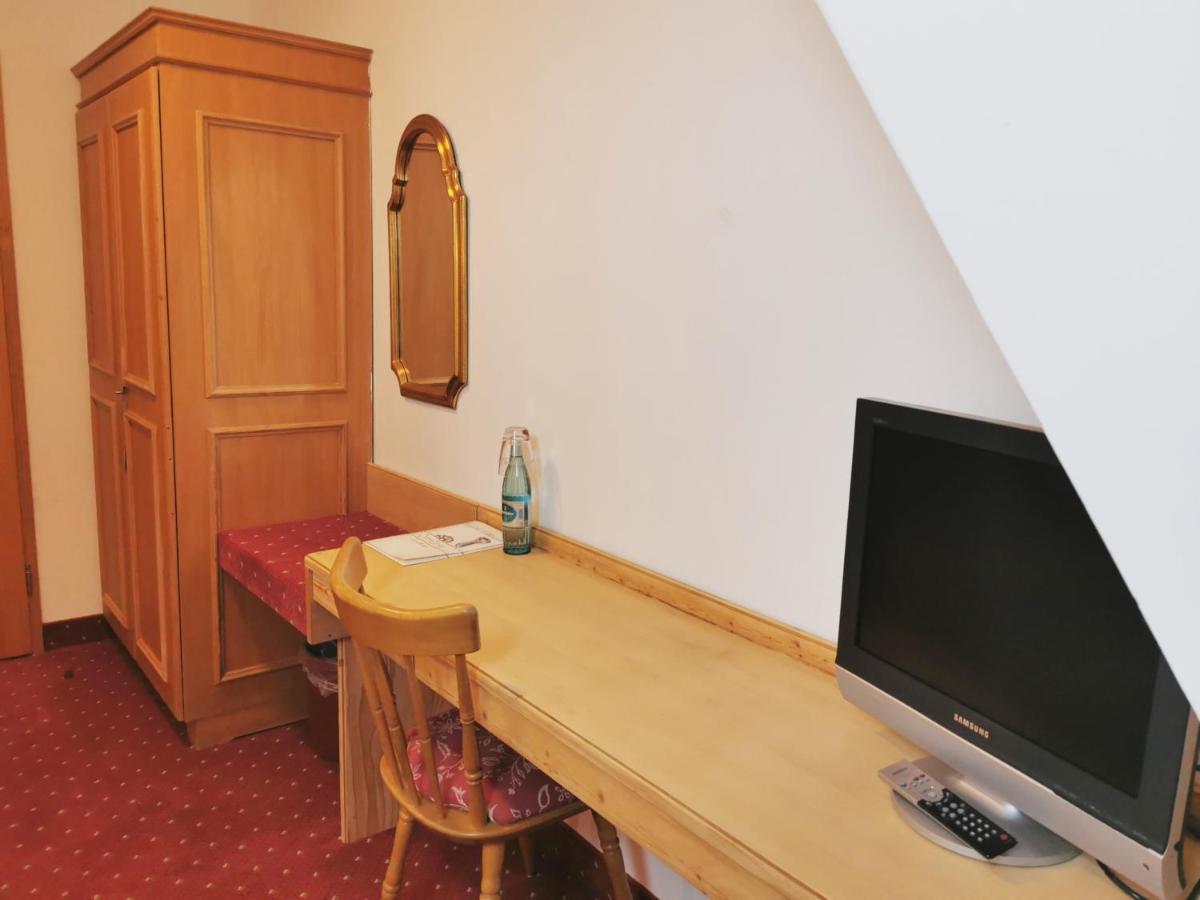 Landhotel Oelmuehle Mombris Kültér fotó