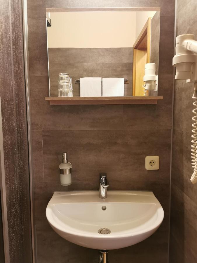Landhotel Oelmuehle Mombris Kültér fotó