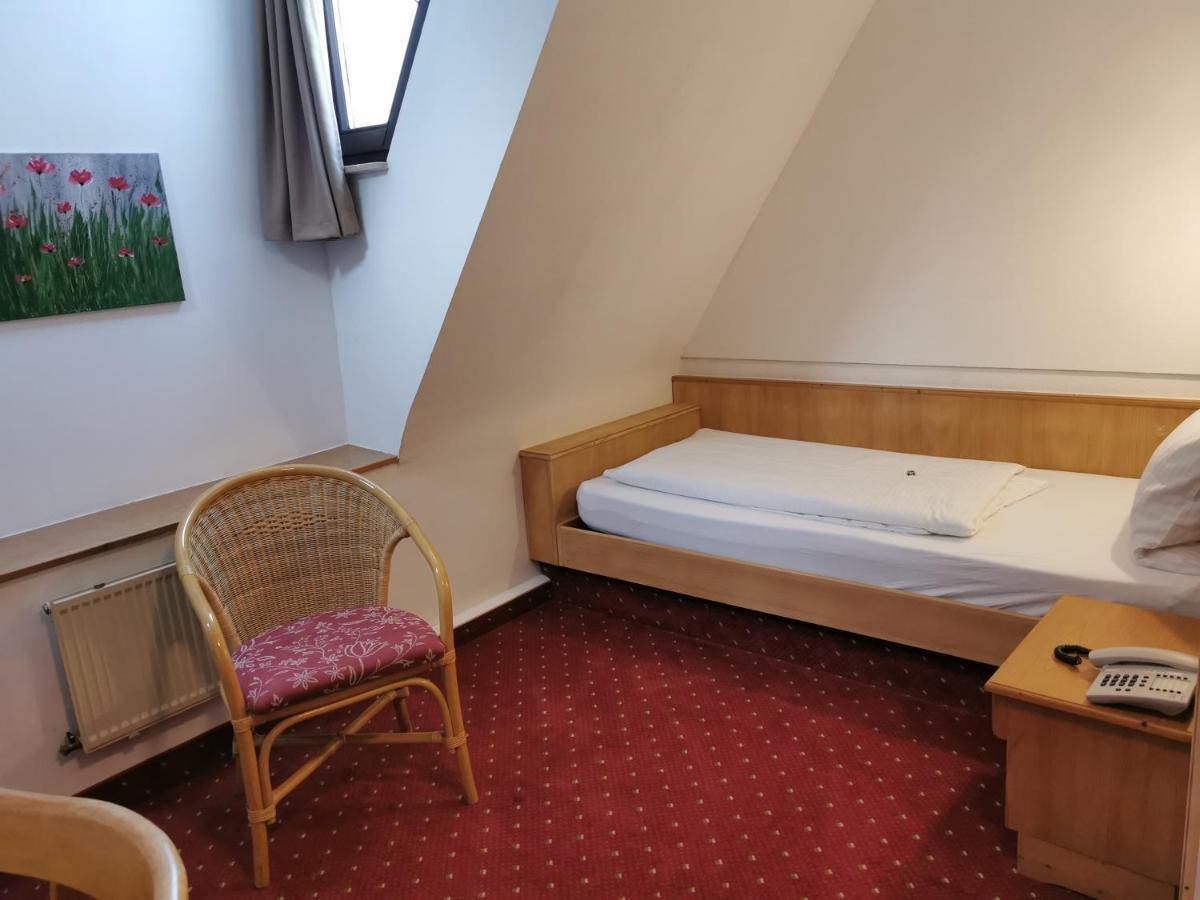 Landhotel Oelmuehle Mombris Kültér fotó